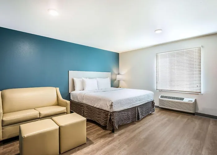 Woodspring - Chicago Hotel Elgin